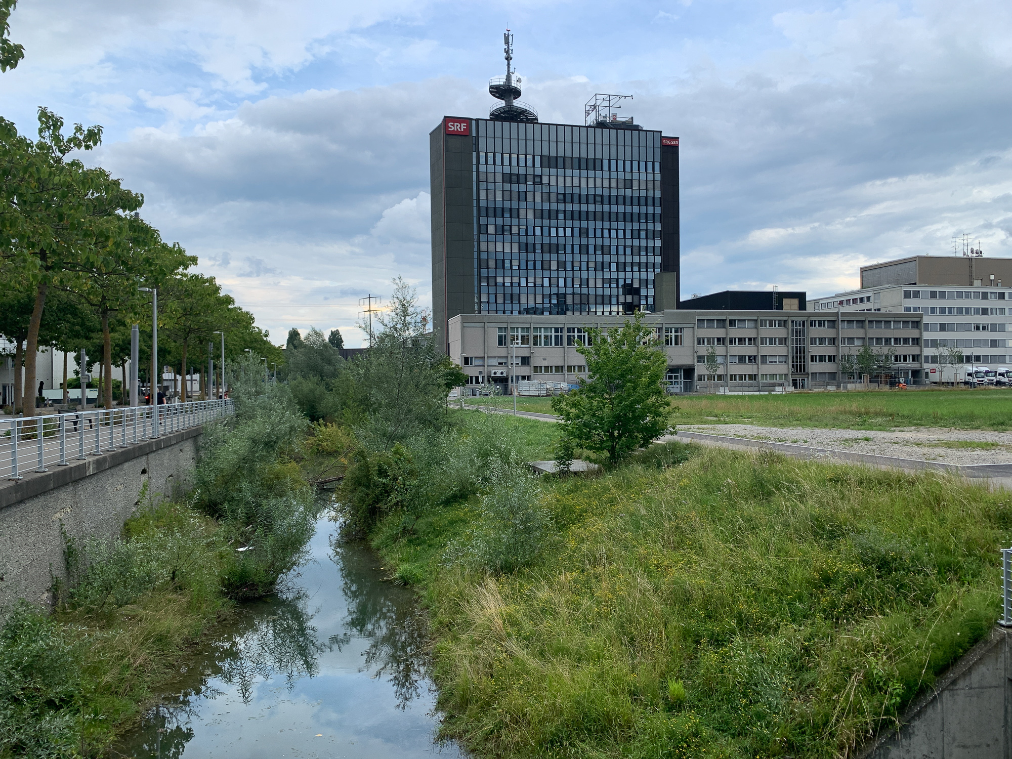 /home/nopasiri/public_html/inggeol.ch/site/assets/files/1102/img_6824.jpg
